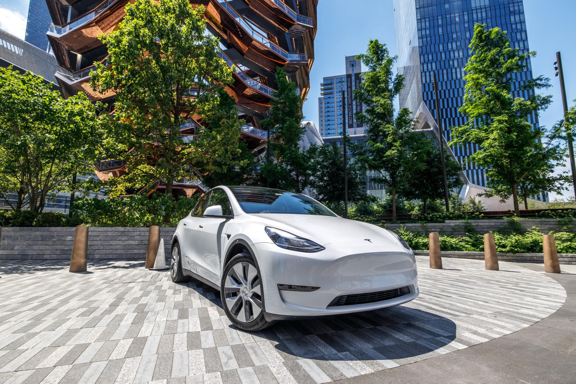 Cover Image for Tesla: 2020er Produktions- und Auslieferungsziel von 500.000 E-Autos erreicht