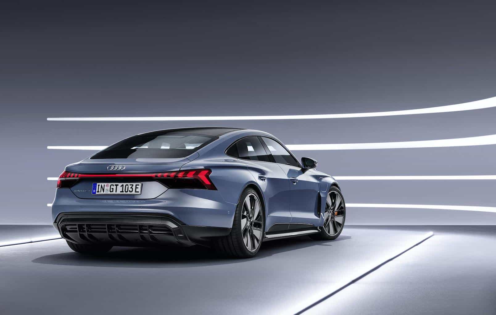 Cover Image for Softwarefehler: Audi muss gut 1700 e-tron GT zurückrufen