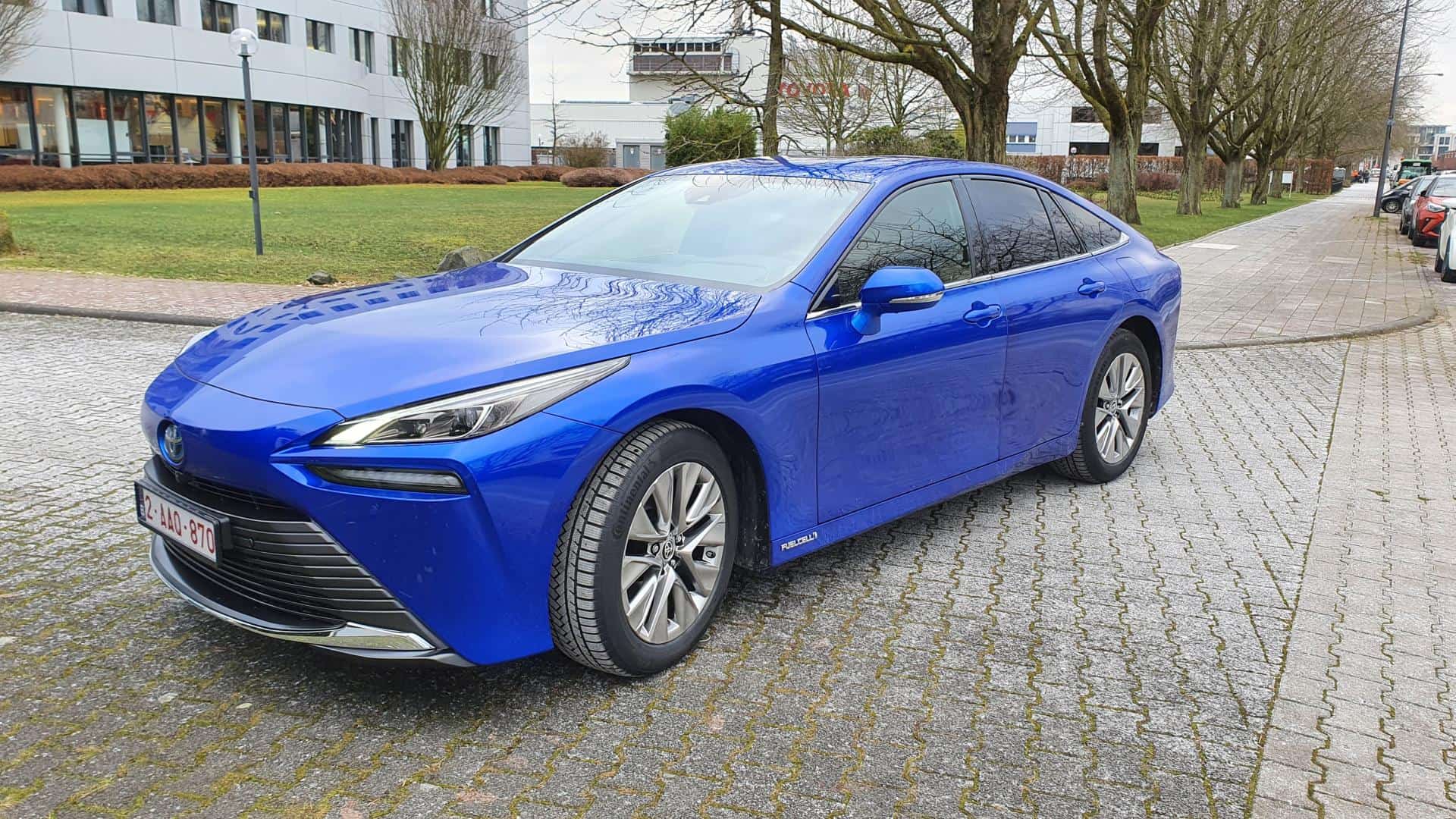 Cover Image for Neuer Toyota Mirai (2. Generation) verspricht „Tröpfchenweise Zukunft“