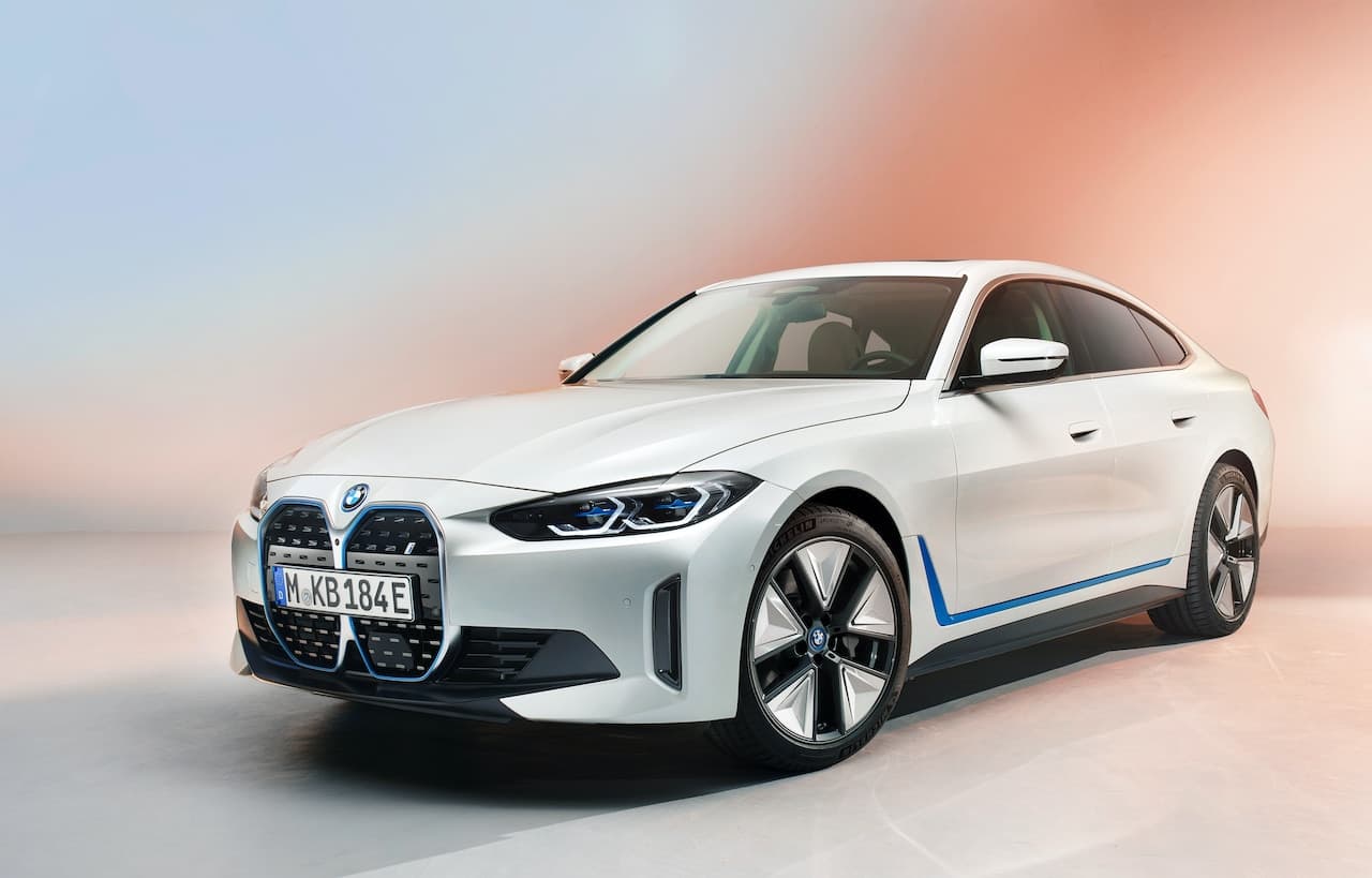 Cover Image for BMW zeigt Elektro-Gran-Coupé i4 ohne Tarnung