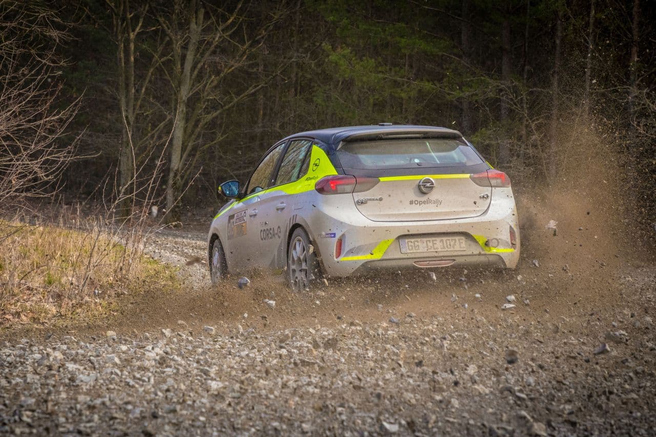 Cover Image for Opel Corsa-e Rally: Eigener Rallye-Sound für den Stromer