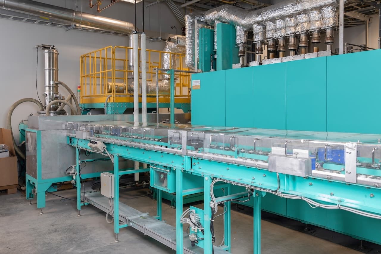Cover Image for Jaguar Land Rover investiert in Batterie-Recycling und Kreislaufwirtschaft