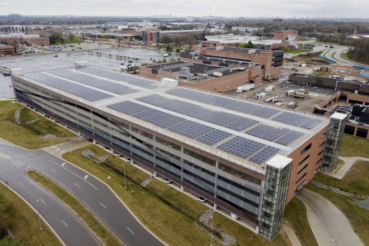 Cover Image for DTE Energy installiert für Ford Solaranlage mit 1.127 MWh Jahresleistung