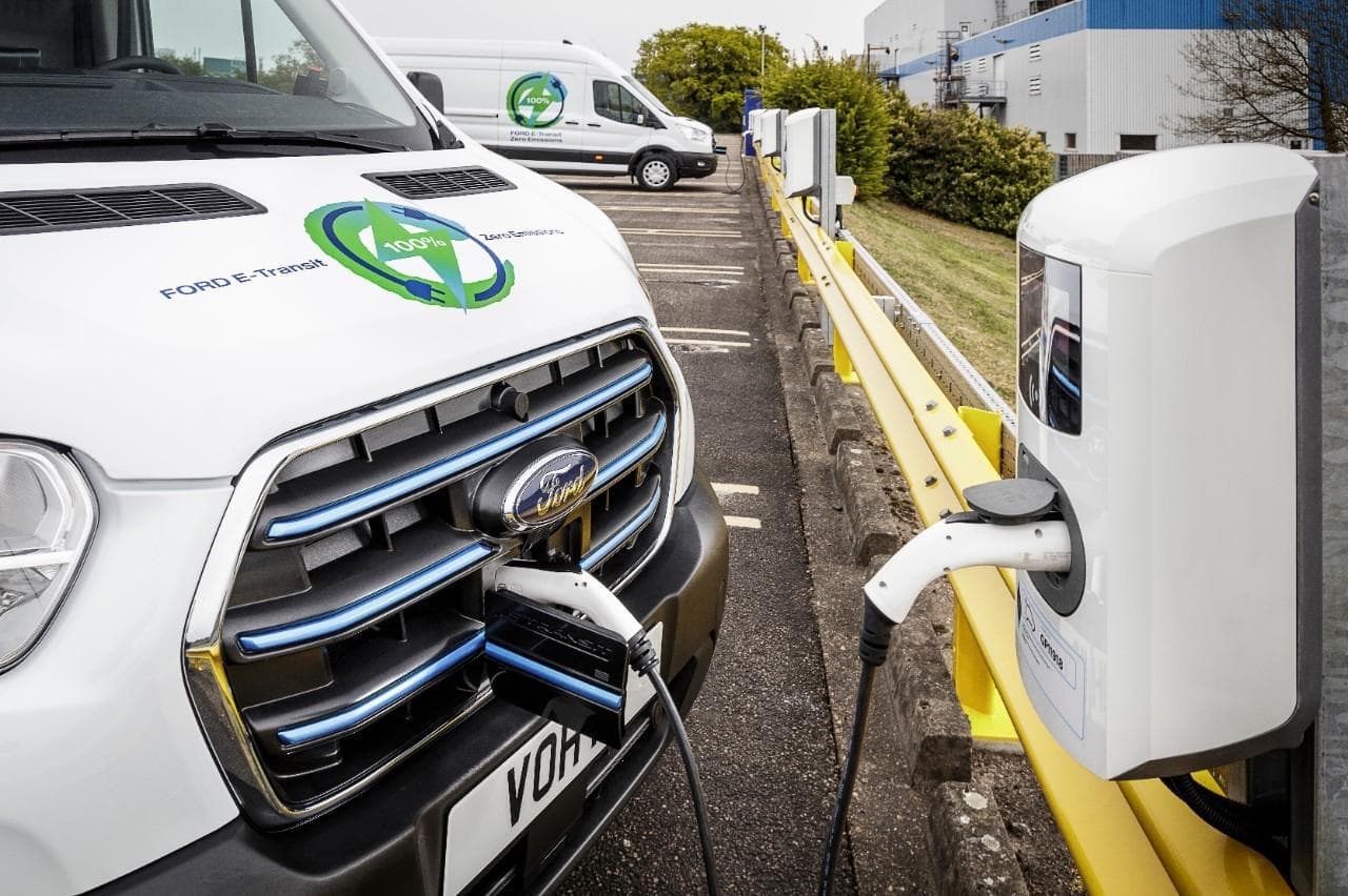 Cover Image for Ford startet Praxis-Tests für elektrischen Transit