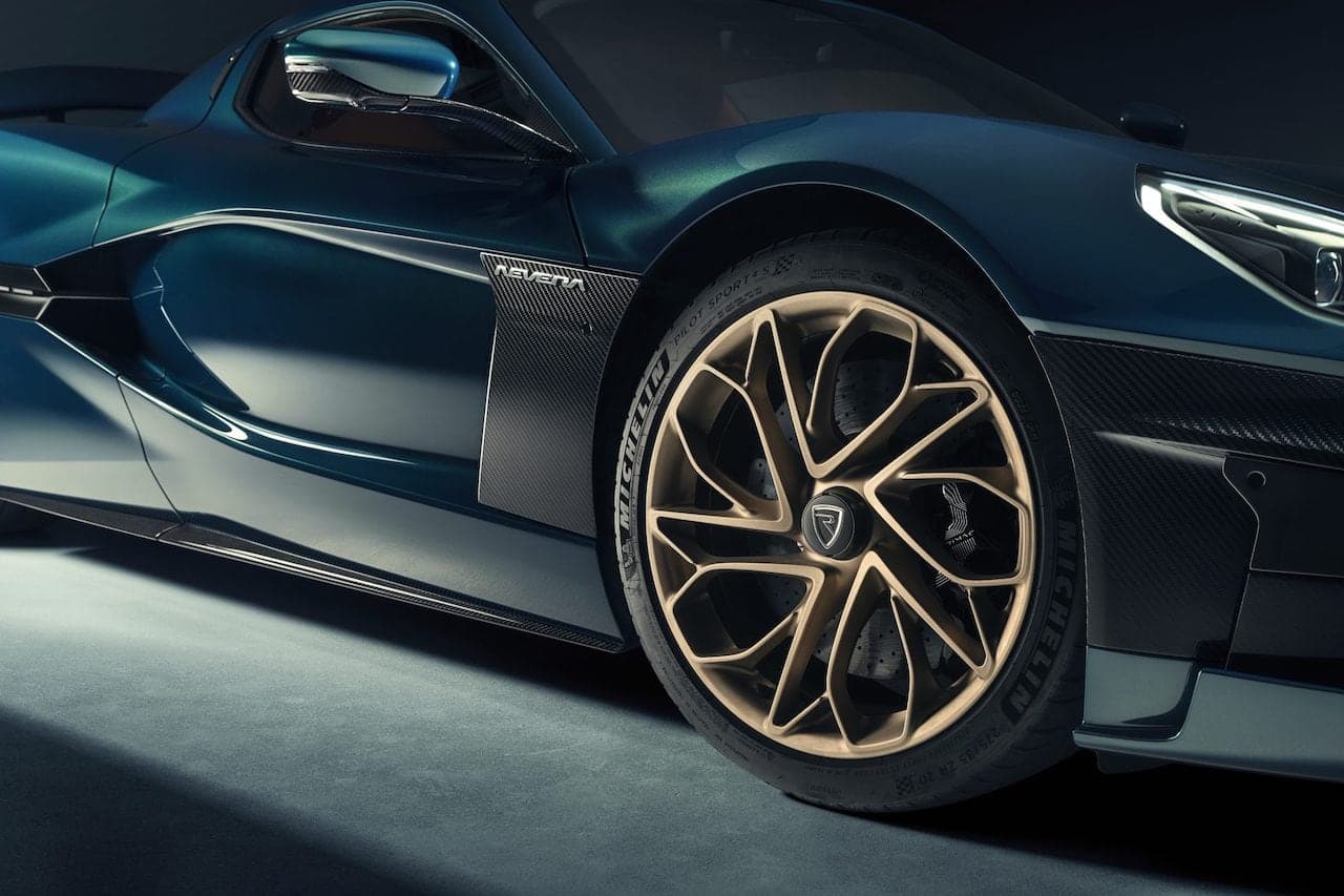 Cover Image for Serienversion des Rimac Hypercar C_Two kommt als Nevera zu den Kunden
