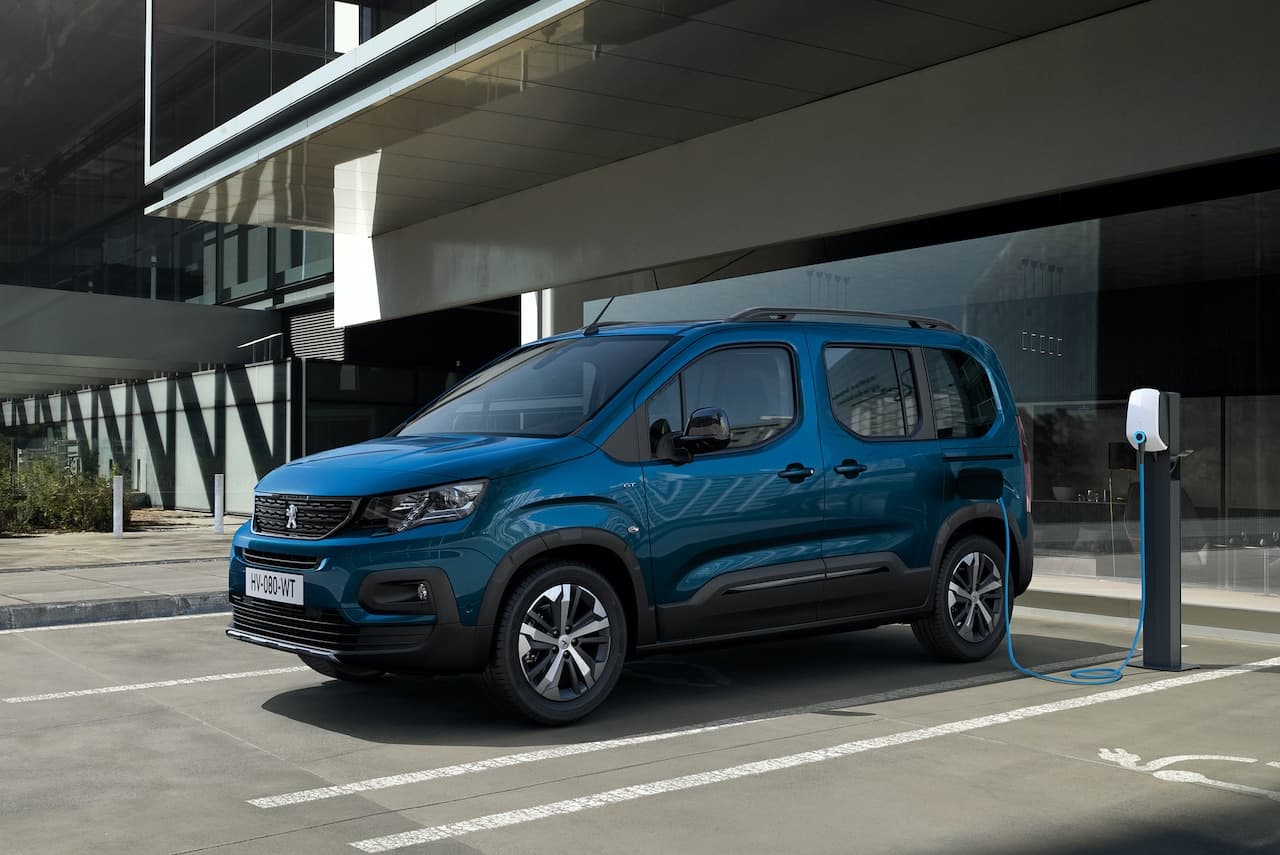 Cover Image for Elektro-Van Peugeot e-Rifter ab sofort bestellbar