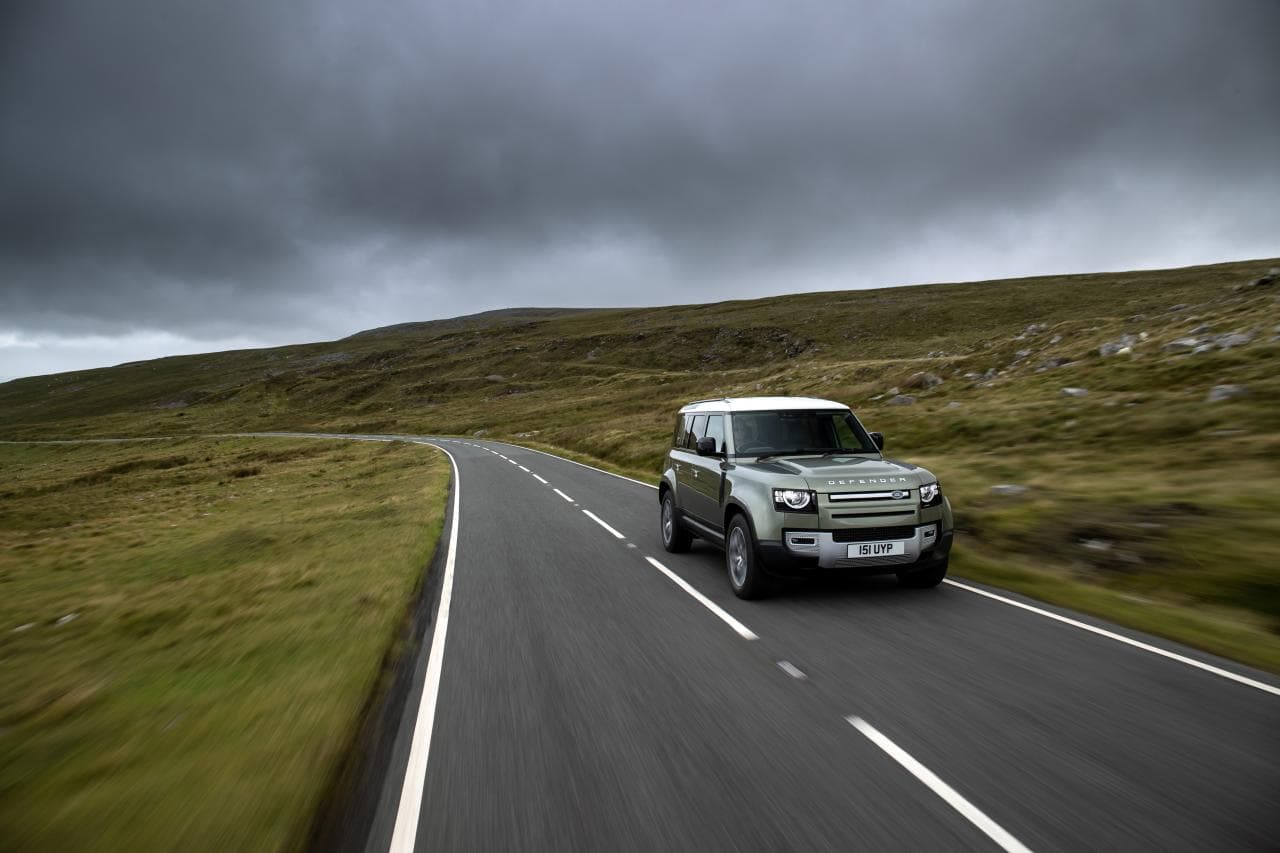 Cover Image for Jaguar Land Rover entwickelt Wasserstoffantrieb für den Defender