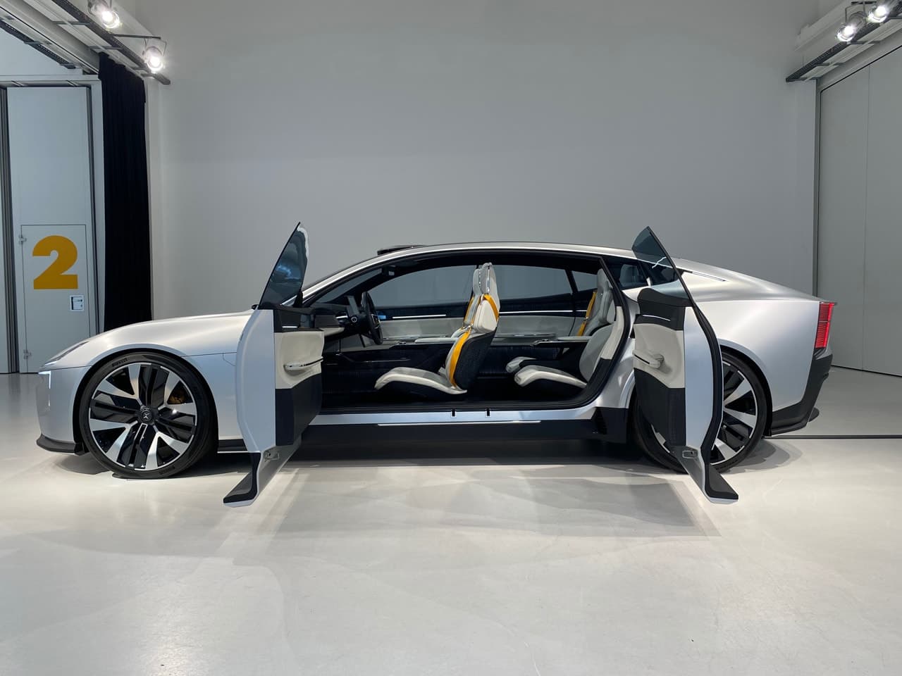 Cover Image for Polestar Precept – das Gebot von Sensoren und Nachhaltigkeit