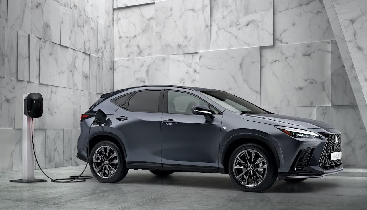 Cover Image for Plug-in-Hybrid Lexus NX: Das nächste Puzzlestück Richtung vollelektrisch