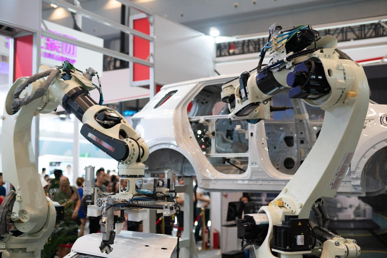 Cover Image for Foxconn will E-Autos in USA, Thailand und eventuell Europa bauen