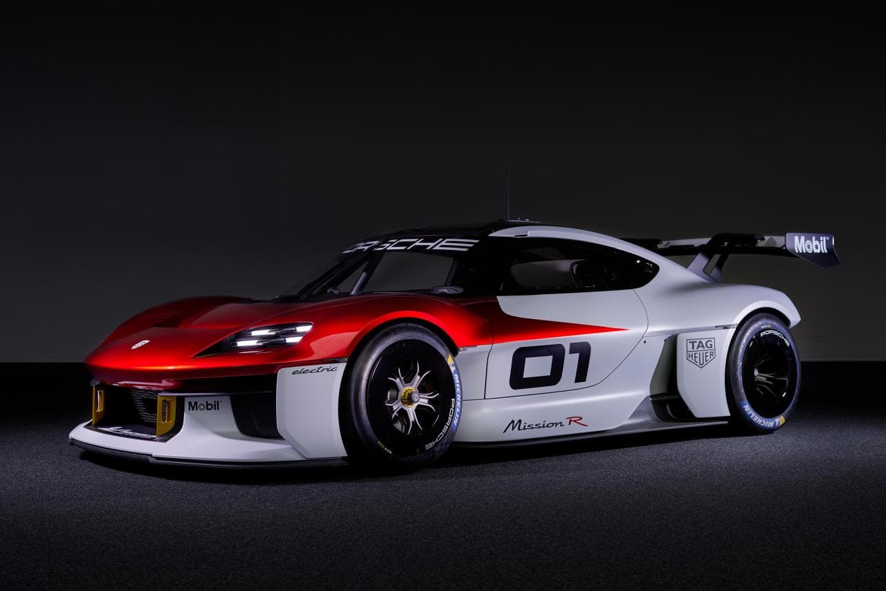 Cover Image for Porsche-Vision: Kunden-Renner mit 1088 PS