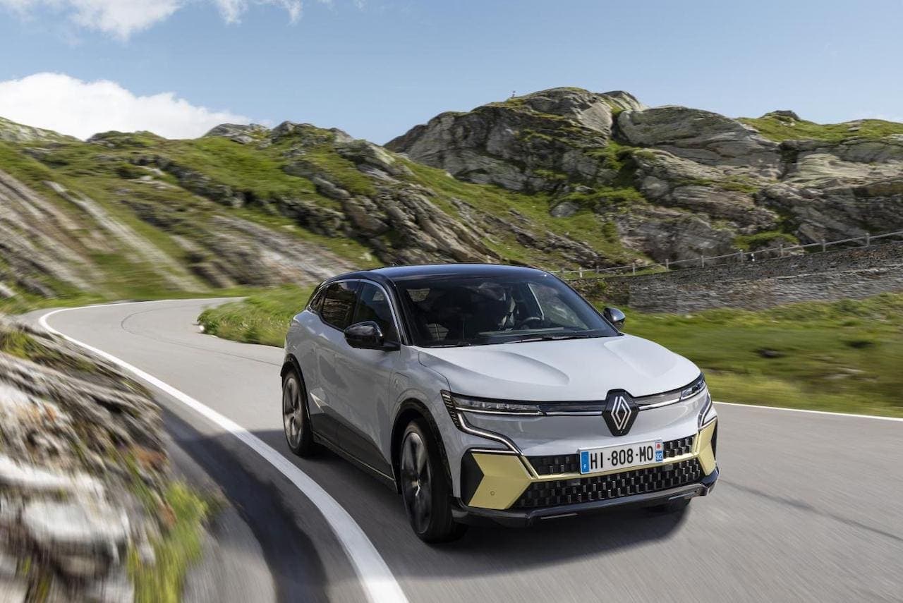Cover Image for Renault investiert 550 Millionen Euro für E-Auto-Produktion im Traditionswerk Douai