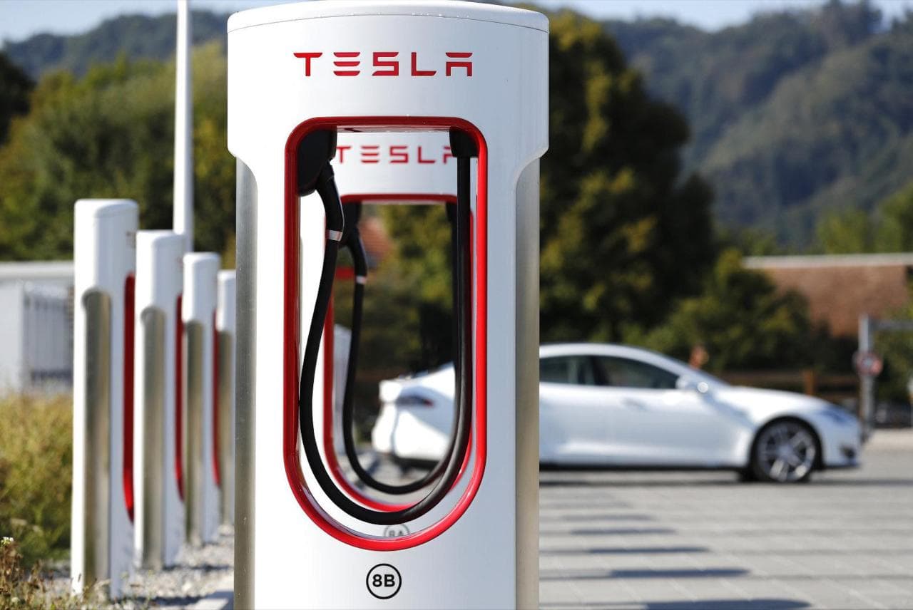 Cover Image for Tesla will Anzahl der Supercharger in nur zwei Jahren verdreifachen