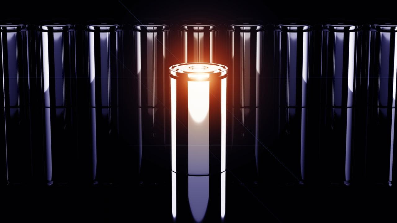 Cover Image for Panasonic stellt neue Zelle im Format 4680 für Tesla-Elektroautos vor