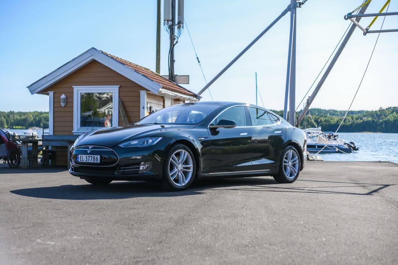 Cover Image for Tesla kommt in Europa wieder auf die Überholspur