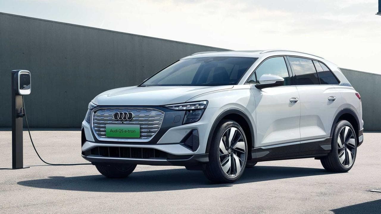 Cover Image for Audi Q5 e-tron  zeigt sich als Luxus-Ausgabe des VW ID.6