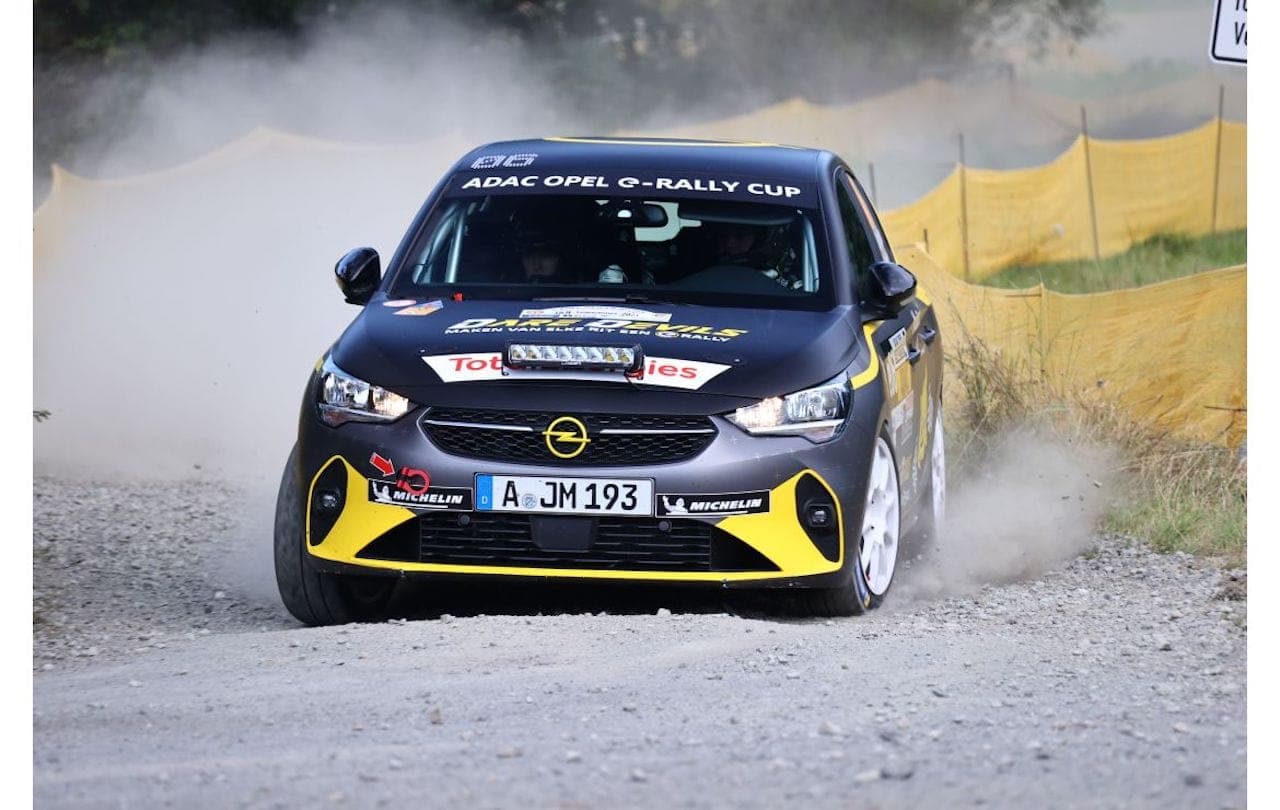 Cover Image for Opel Corsa-e Rally mit elektrisierender Debütsaison