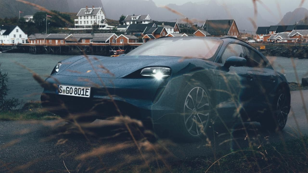 Cover Image for Porsche: neue E-Modelle sorgen für Beschäftigungszuwachs in Leipzig