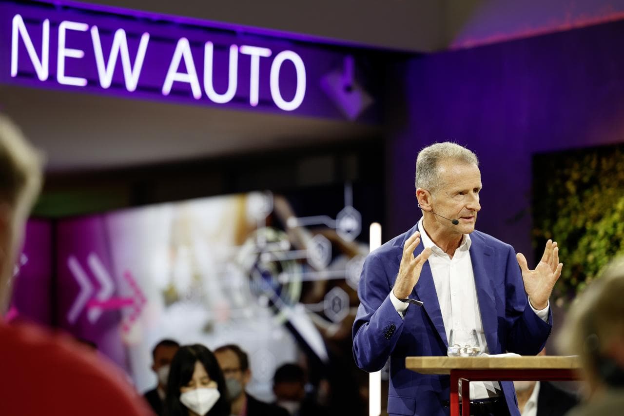 Cover Image for VW will Machtkampf beilegen: Herbert Diess bleibt CEO