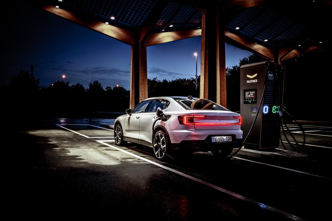 Cover Image for Analyst: Elektrifizierte Fahrzeuge als Gewinner der Halbleiter-Krise