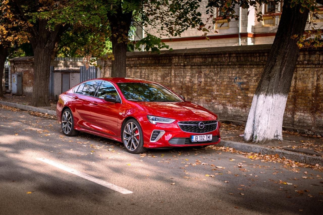 Cover Image for Ab 2024: Neuer Opel Insignia mit Feststoffbatterie?