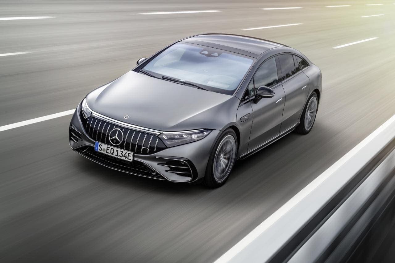 Cover Image for Absatzhoch für Elektroautos von Mercedes-Benz