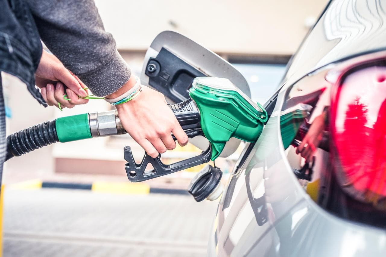 Cover Image for Schlechte Umweltbilanz für E-Fuels: Mineralölbranche wehrt sich