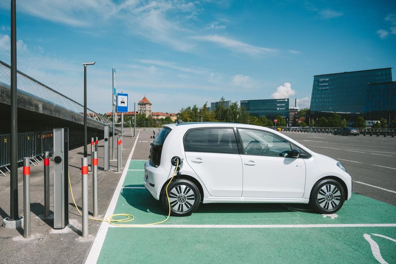 Cover Image for Beliebter Kleinststromer VW e-Up soll bald wieder bestellbar sein