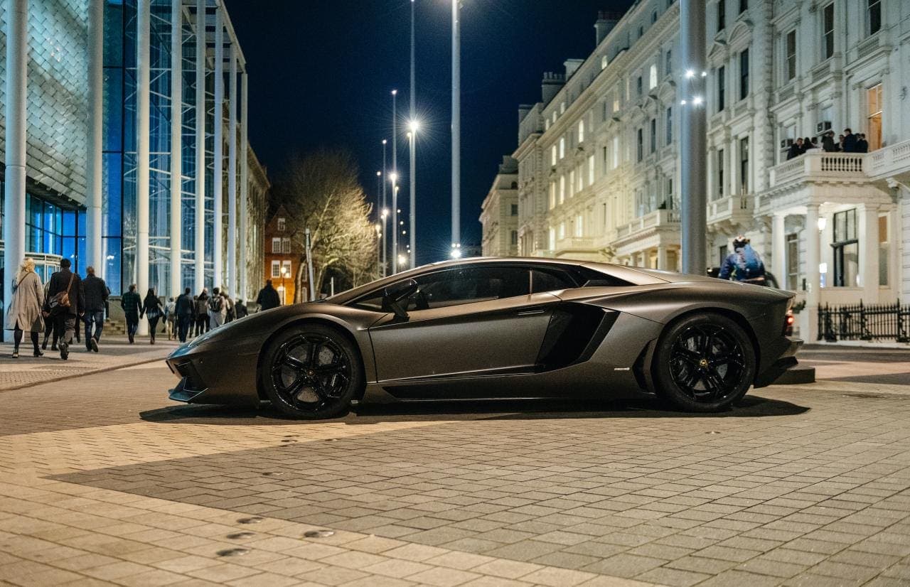 Cover Image for Lamborghini will ab 2023 nur noch elektrifizierte Fahrzeuge anbieten