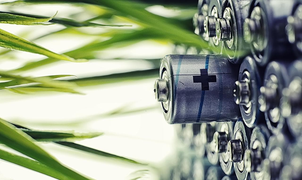 Cover Image for Roth plant 9000-Tonnen-Recycling-Anlage für E-Auto-Akkus in der Oberpfalz