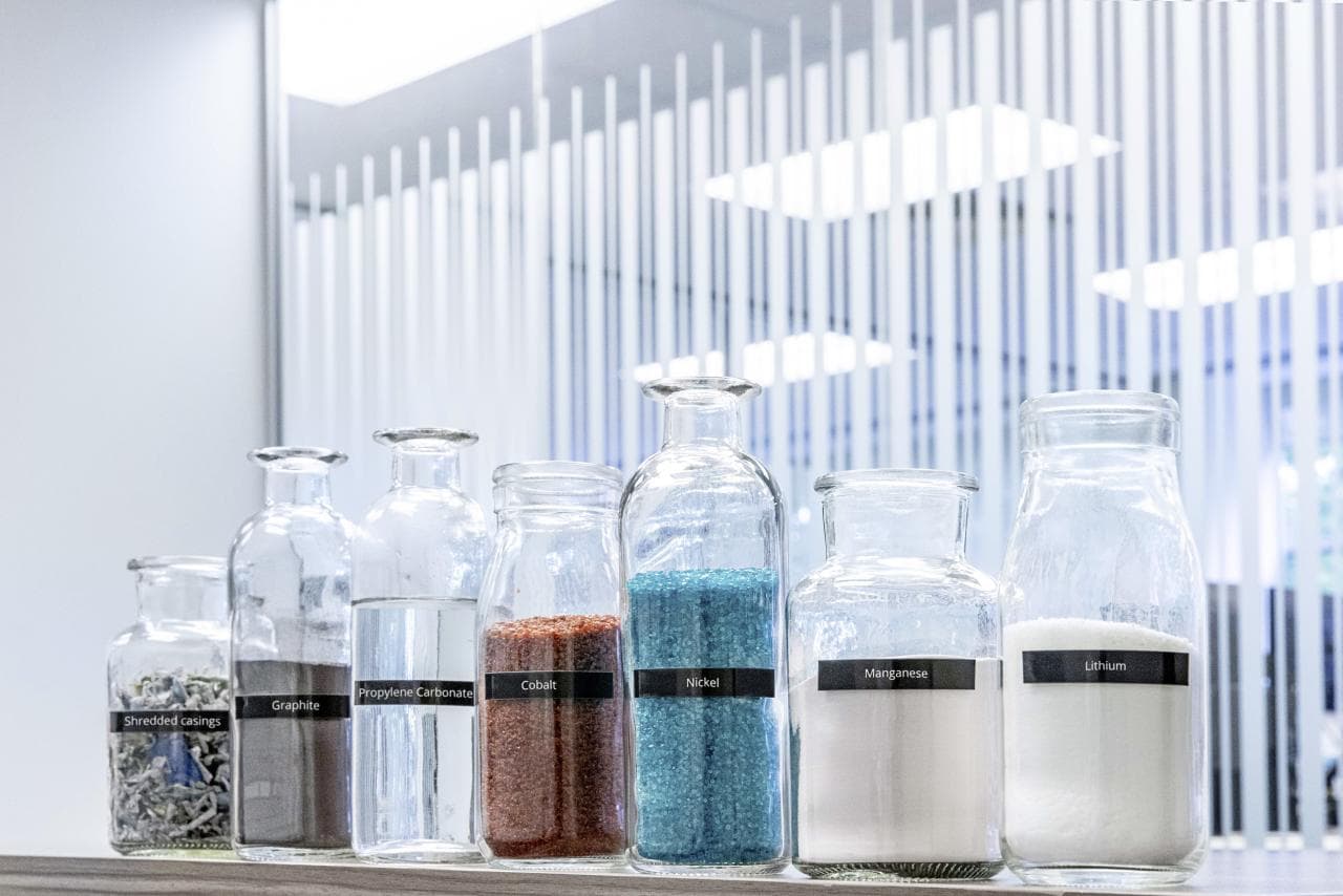 Cover Image for Mercedes: Akku-Recycling ab 2023 in Kuppenheim
