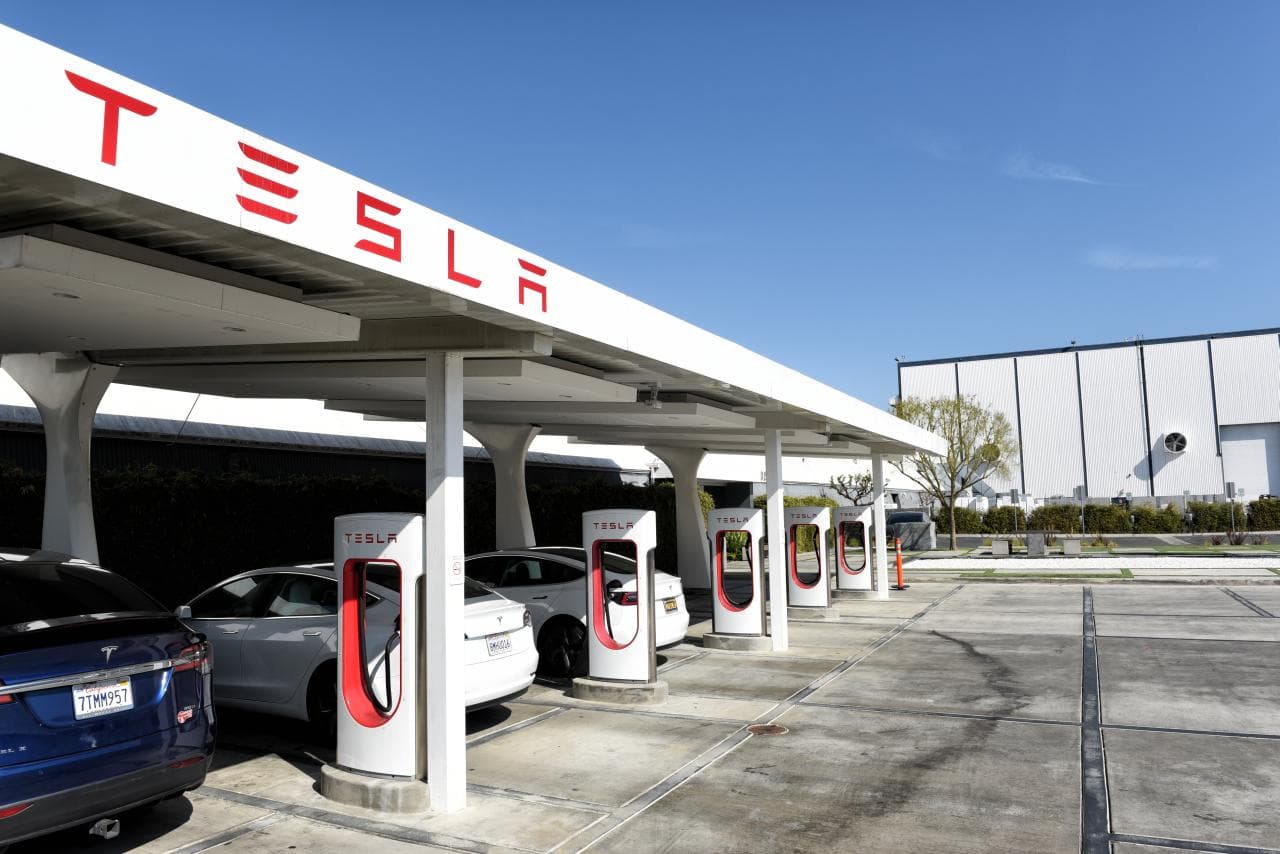 Cover Image for Tesla Supercharger: Preise um bis zu 37 Prozent angehoben für E-Auto laden