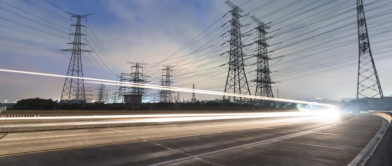 Cover Image for Strom, Wasserstoff, E-Fuels: Drei Wege zur klimaneutralen Mobilität?