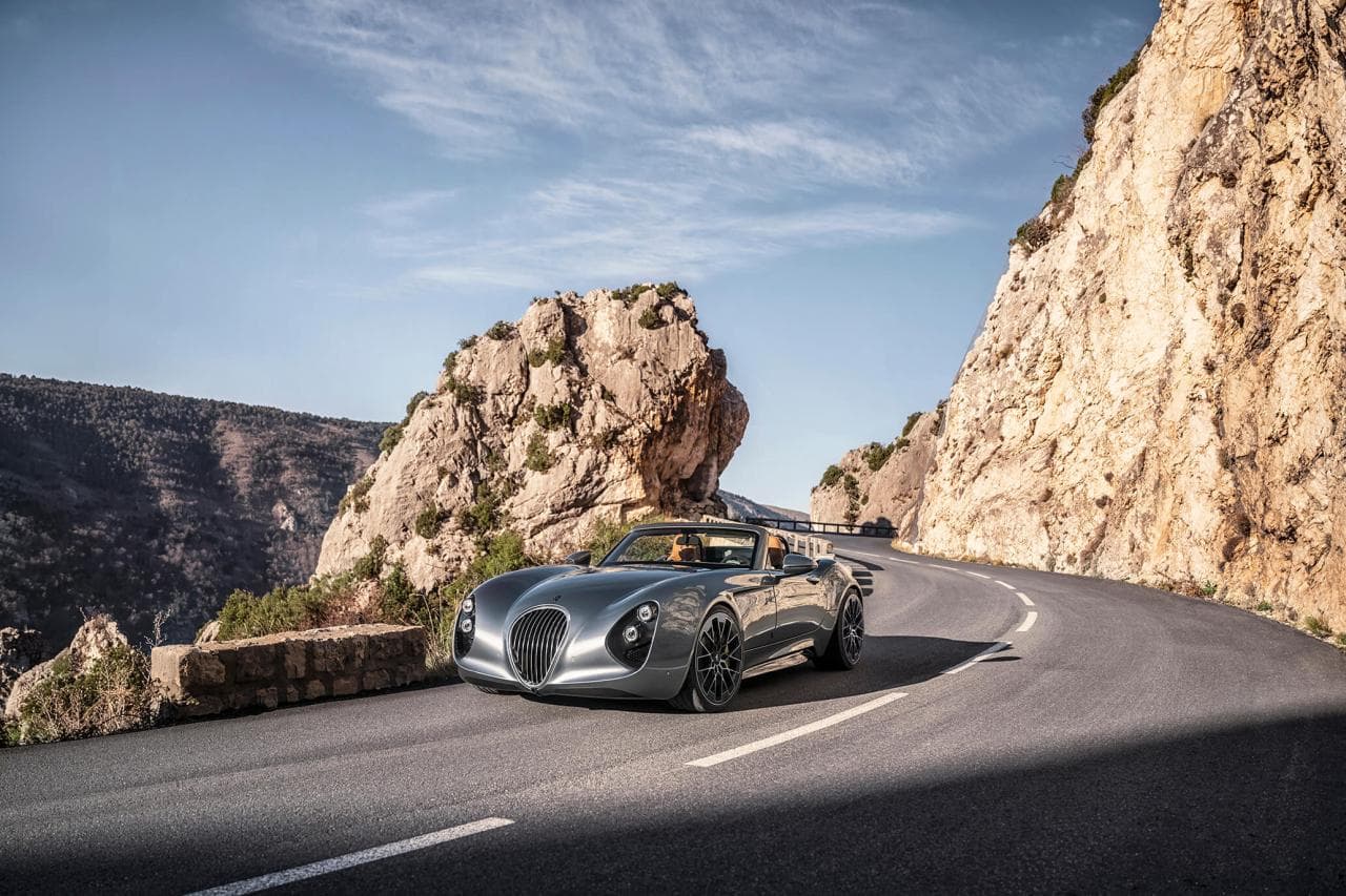 Cover Image for E-Sportwagen von Wiesmann lädt mit 800 Volt