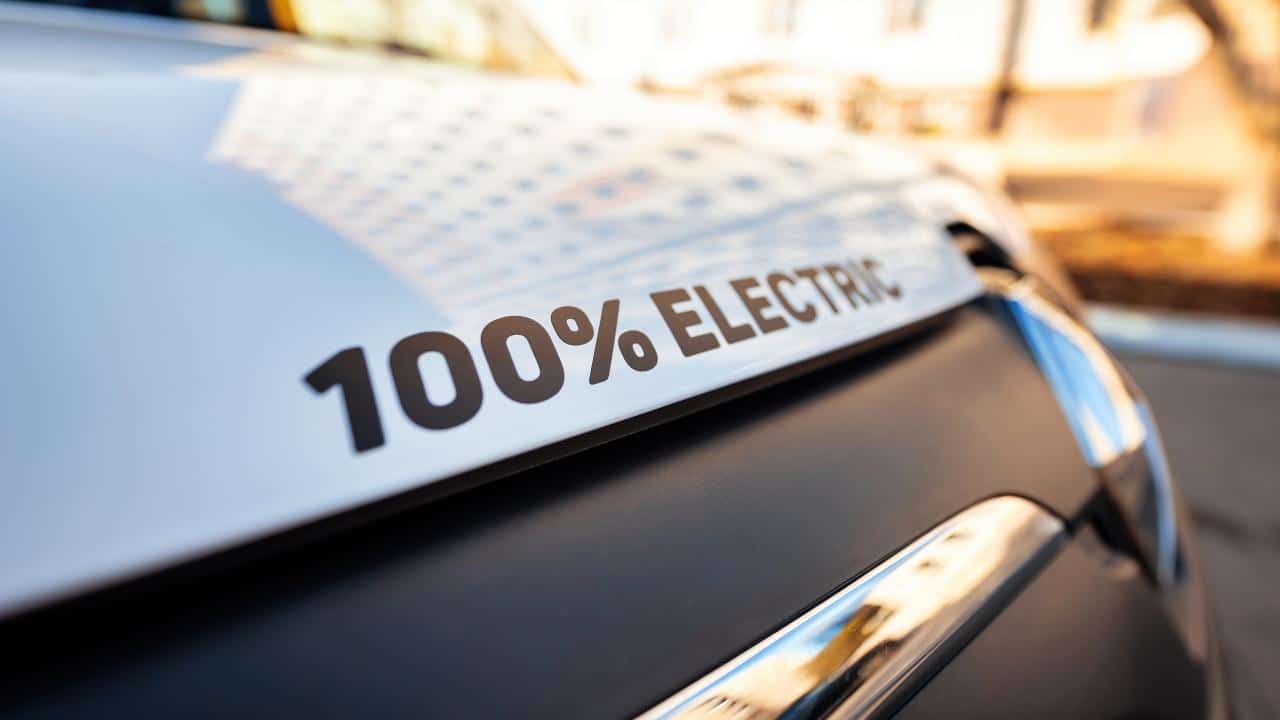 Cover Image for Renault trennt sich womöglich vom E-Autogeschäft