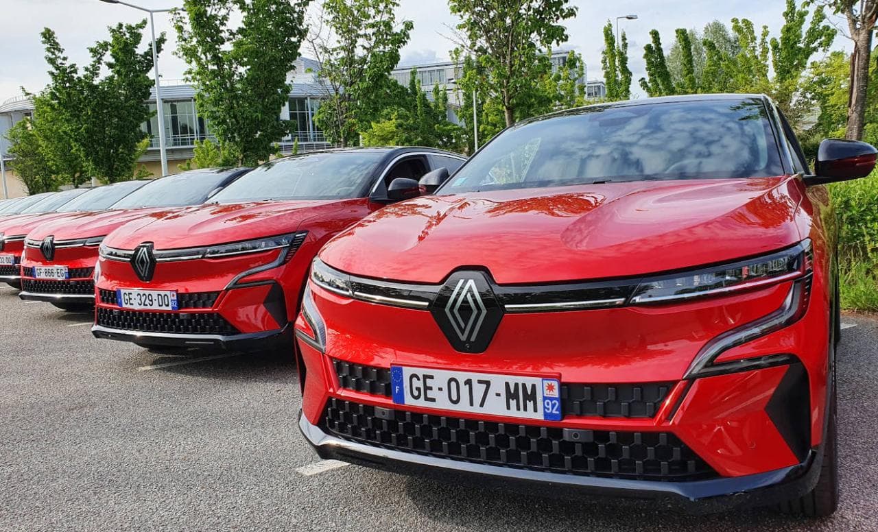 Cover Image for Renault Megane E-Tech: Stromschlag für die Kompaktklasse