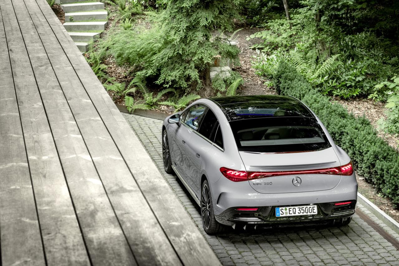 Cover Image for Mercedes startet Produktion des EQE in China