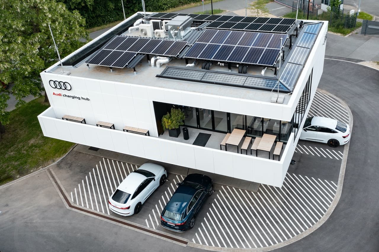 Cover Image for Audi rollt Charging Hub nach erfolgreicher Pilotphase weiter aus