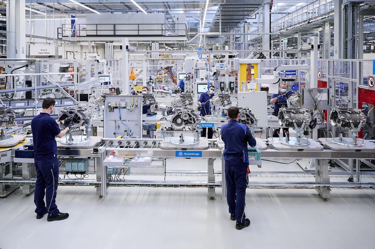 Cover Image for BMW ertüchtigt Motorenwerk Steyr für die E-Mobilität