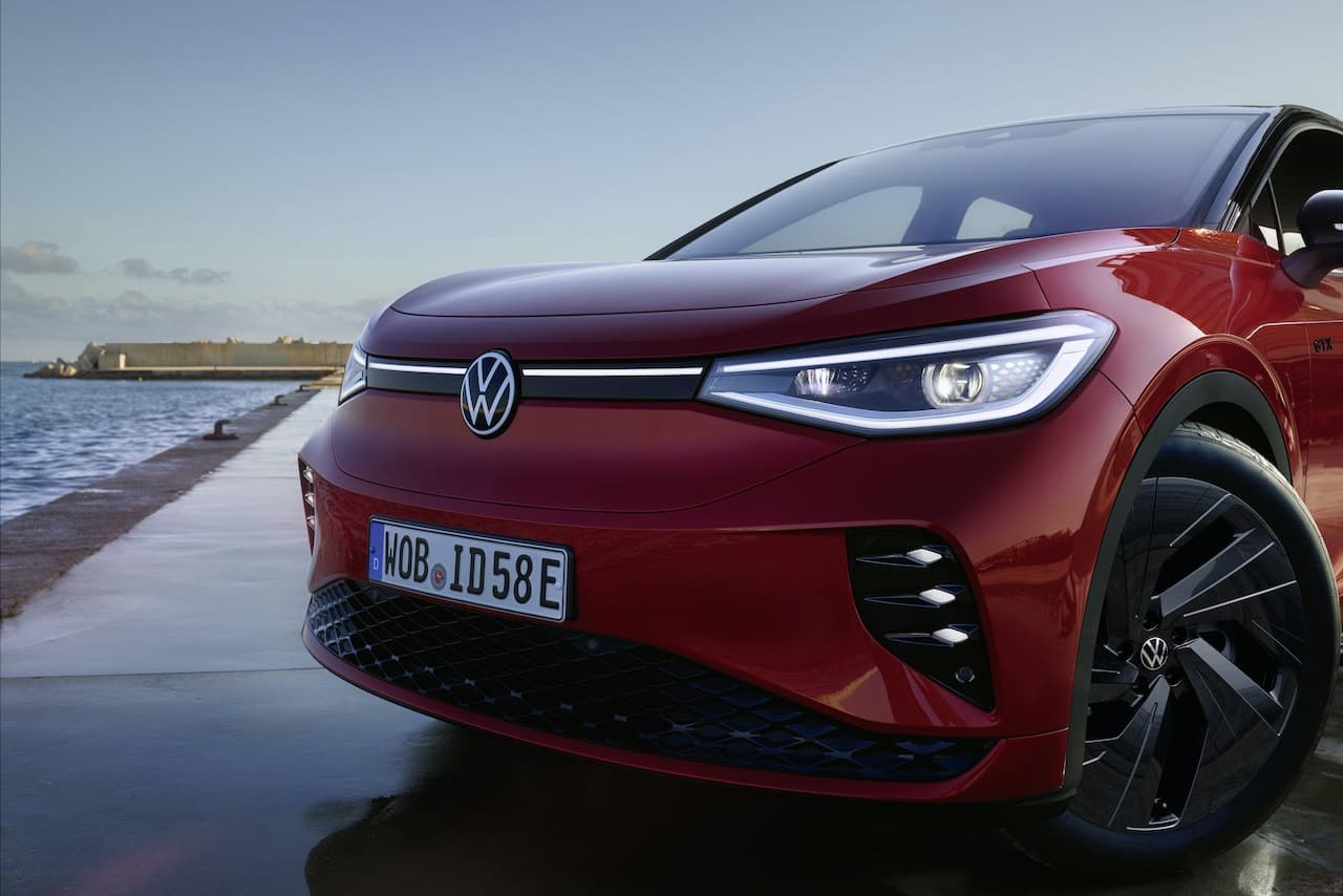 Cover Image for GTX-E-Autos erhalten umfangreichere Serienausstattung und verfeinerten Look