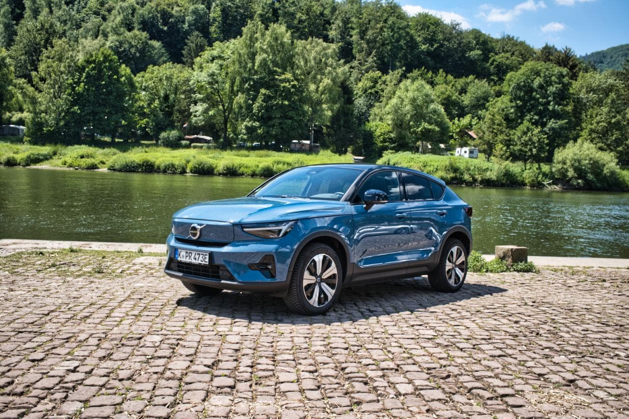Cover Image for Volvo: Verbrenner-Aus in Dänemark – Verkauf gestoppt!