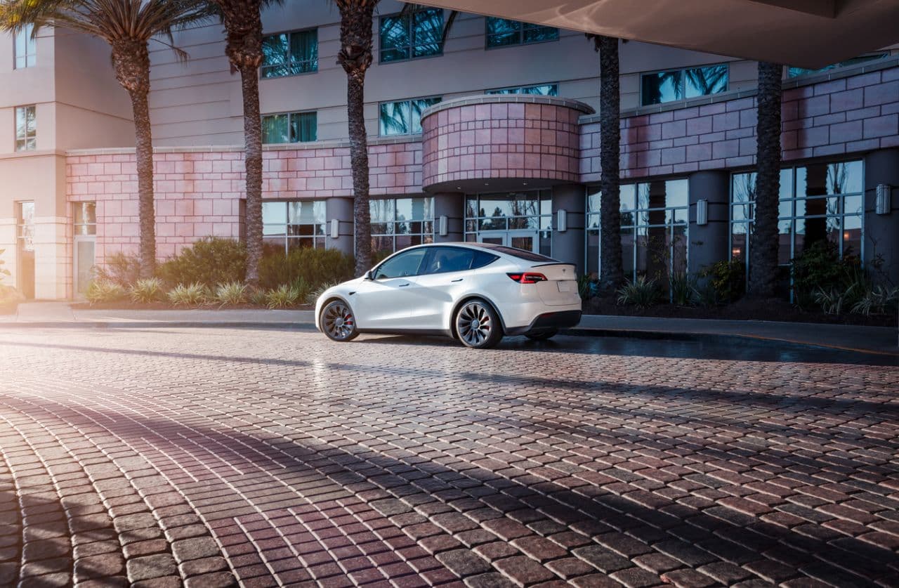 Cover Image for Tesla Model Y (4680-Batteriezellen) in 32 Minuten von 0 auf 80%