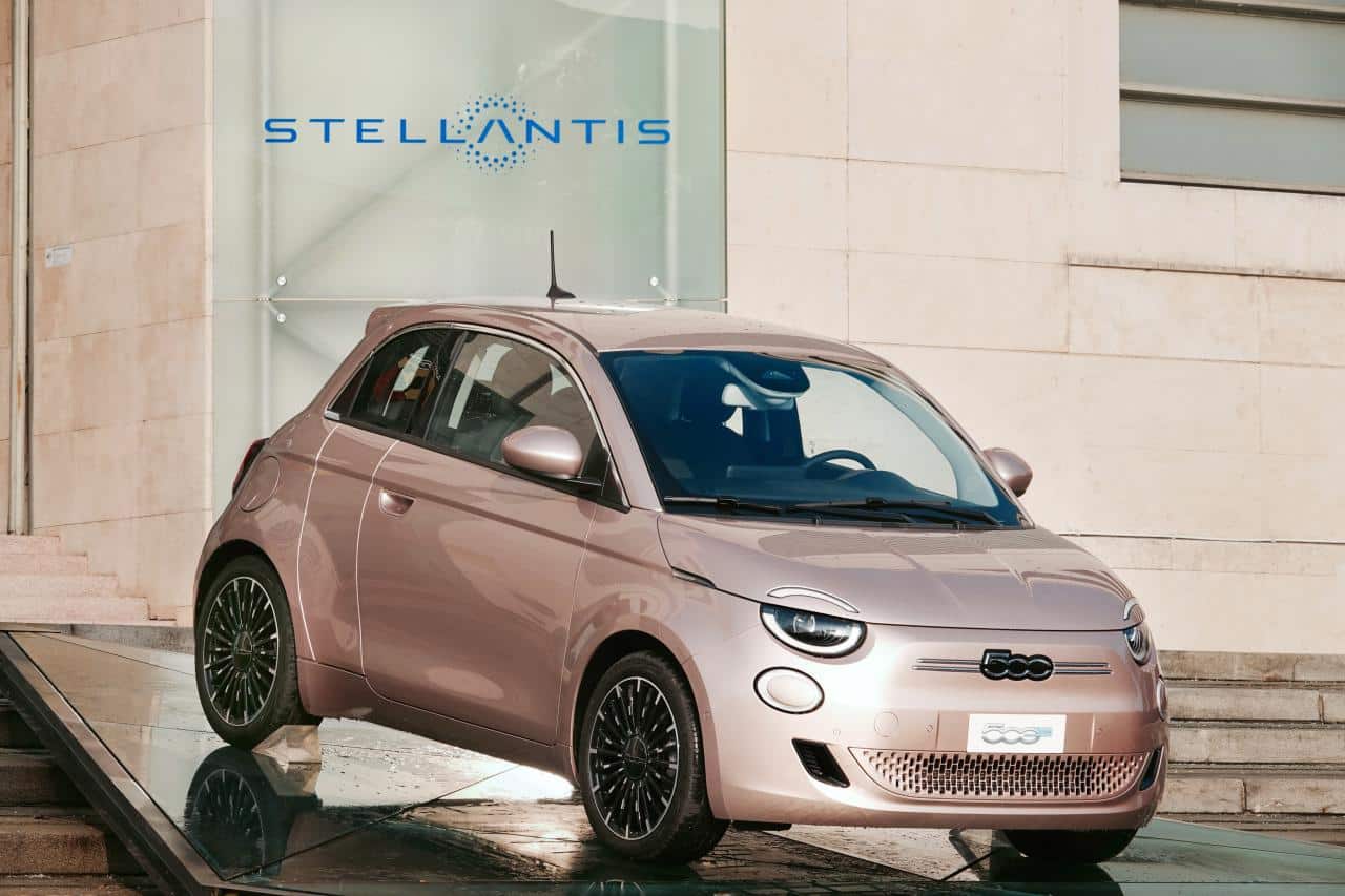 Cover Image for Stellantis veröffentlicht Rekordergebnisse für das 1. Halbjahr 2022