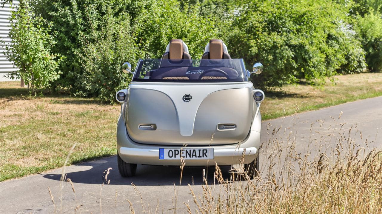 Cover Image for Evetta Openair: Elektro-Cabrio von Isetta inspiriert