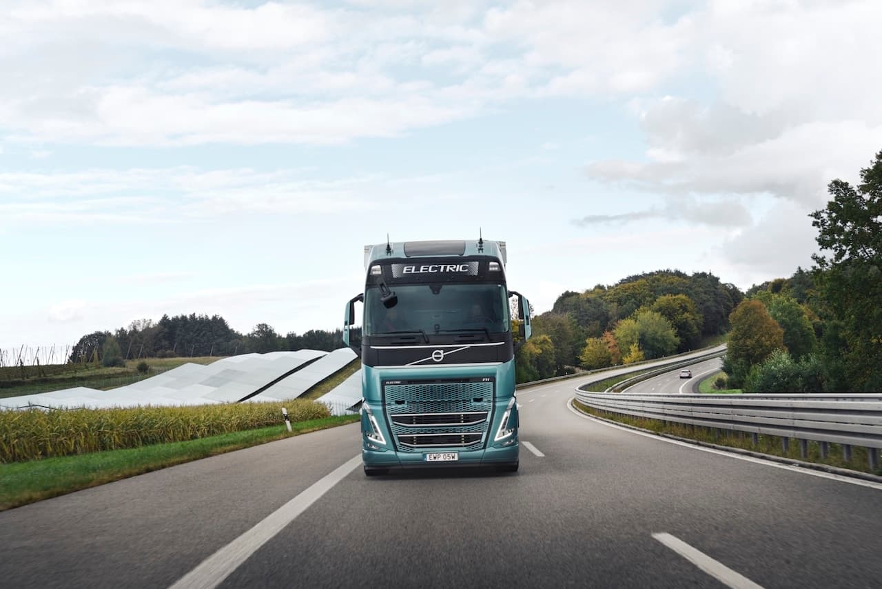 Cover Image for Volvo Group will in Schweden Batteriezellen produzieren