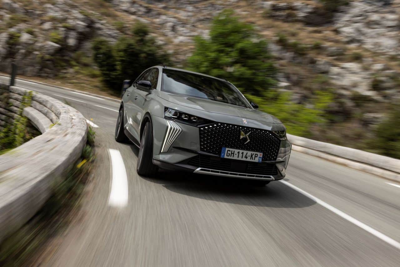 Cover Image for So fährt sich der DS 7 E-Tense 4×4 360 in der neuen Version