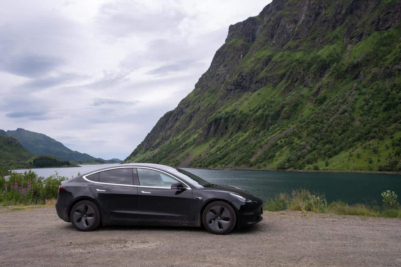 Cover Image for Tesla: Giga Berlin Produktion auf 2.000 Autos pro Woche hochgefahren