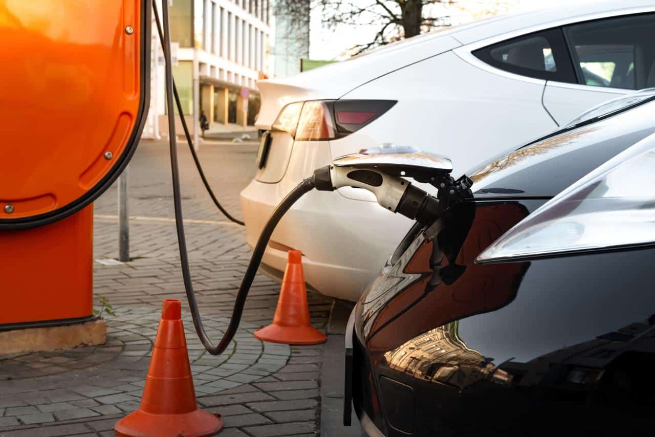 Cover Image for Elektroautos warten in Flotten noch auf ihren Durchbruch