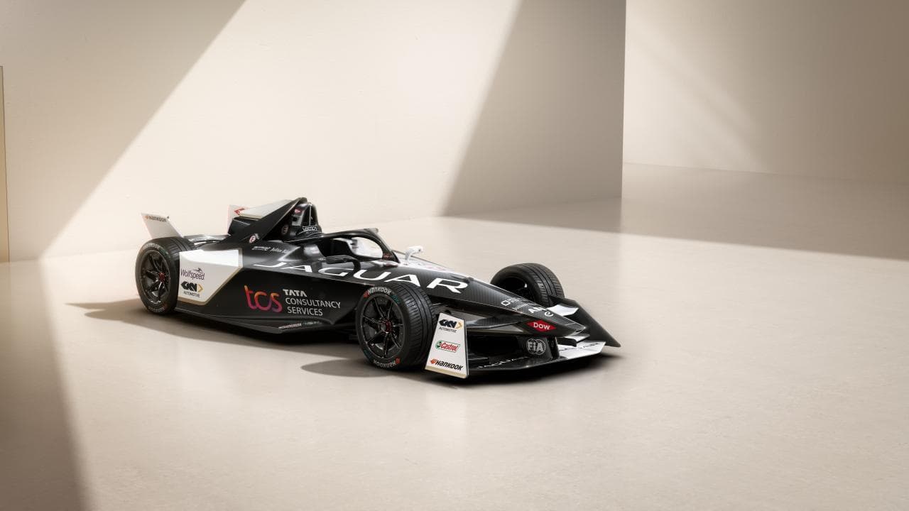 Cover Image for „Reimagine“ der britischen Traditionsmarke Jaguar