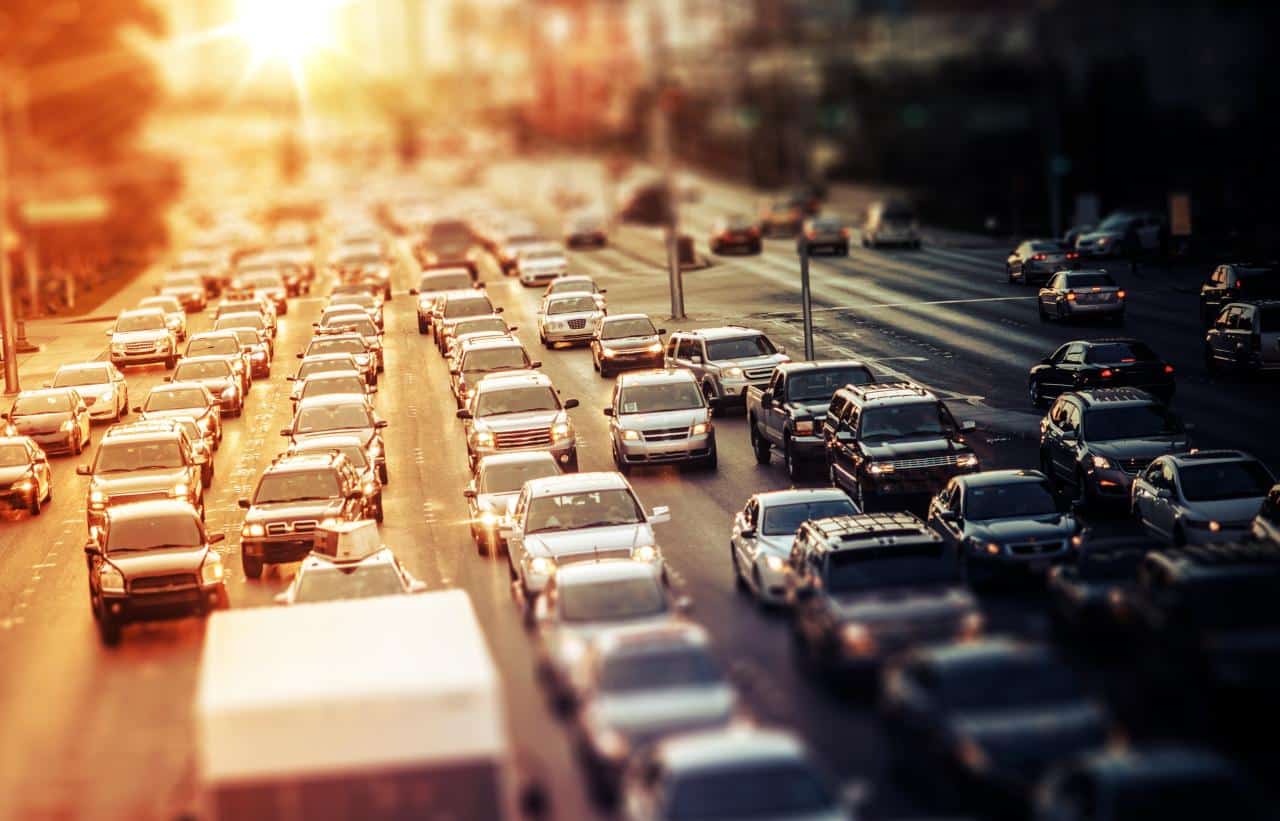 Cover Image for Verkehrssektor: Kilometerweit am Klimaziel vorbei